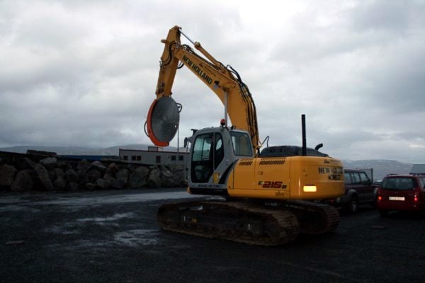 Echidna diamond rock saws in Faroe Is for cutting basalt